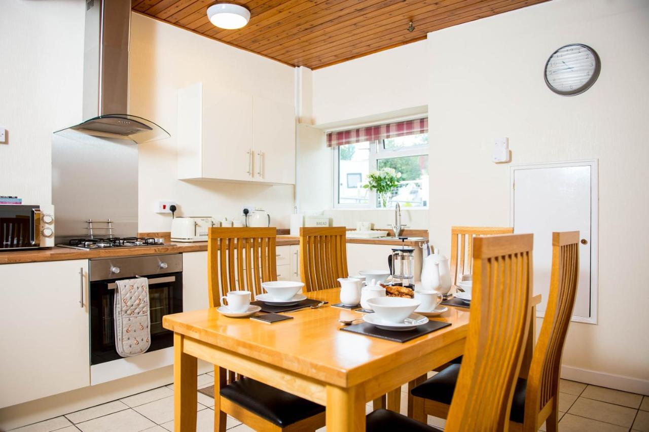 Awel Taf- Ideal For Families, With Parking Holiday home
